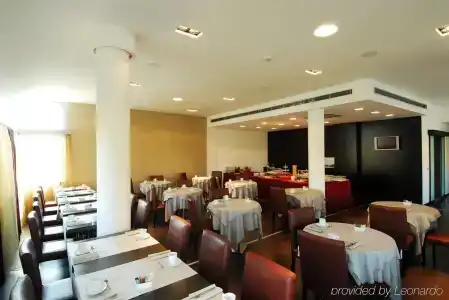 Cosmopolitan - 20