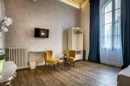 Residenza D'Epoca Al Numero 8 - 82