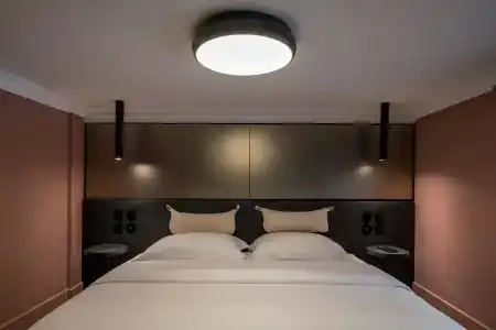 72 AD Suites - 22