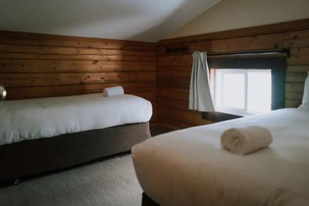 Glacier House & Resort - 29