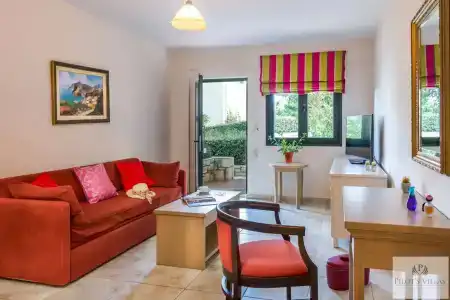 Pilot's Villas Luxury Suites - 11