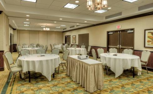 Hilton Garden Inn Southpoint - 22