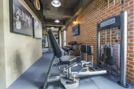 Rent V38 - 18