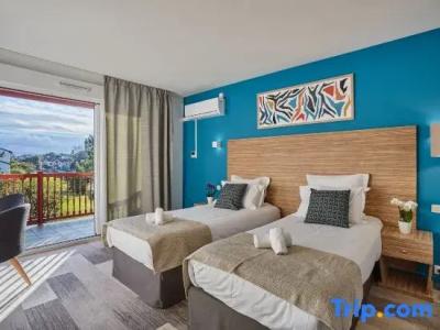 Hôtel Prestige Odalys Erromardie - 69