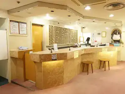 Shinjuku Kuyakusho-mae Capsule - 1