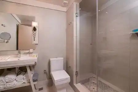 Neikos Mediterraneo Luxury Suites - 75