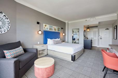 The Waterfront Beach Resort, A Hilton - 1