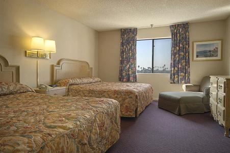 Ramada by Wyndham Los Angeles/Wilshire Center - 5