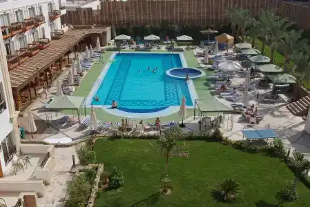 Falcon Naama Star - 20