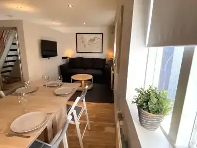 Reykjavik Downtown HI - 73