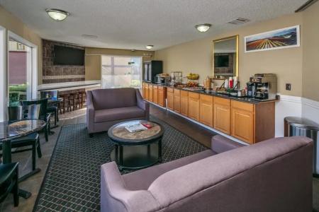 Coachman Inn - 1