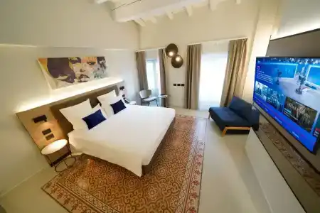Bergamo Inn - 8