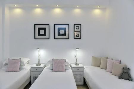 Apollon Boutique - 76