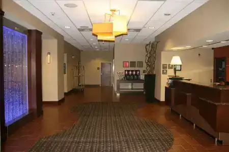 Hampton Inn & Suites/University Area - 14
