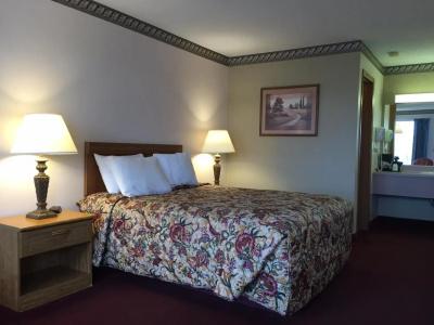 La Quinta by Wyndham Branson - 17