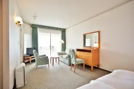 Wakayama Marina City - 2