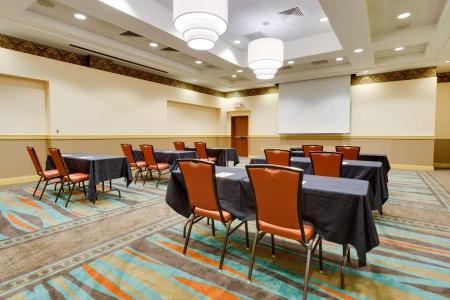 Drury Inn & Suites - 13
