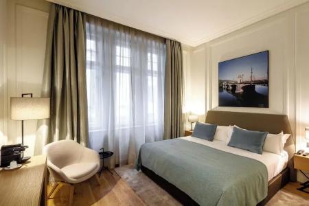 Boho Prague - Small Luxurys - 41