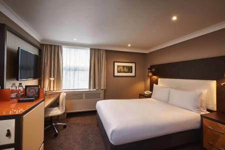 DoubleTree by Hilton London Ealing - 2