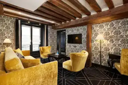 Le Pavillon de la Reine & Spa - Small Luxurys of the World - 129