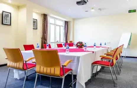 Holiday Inn, An Ihg - 14