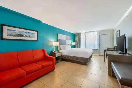 Comfort Inn & Suites Daytona Beach Oceanfront - 75