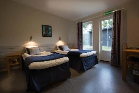 Tylebackl; Sure Collection by Best Western - 65