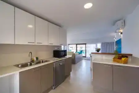 ApartFerrer Skyline - 19