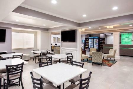 Quality Inn & Suites - - 23