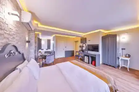 Agva Pieria Luxury +16 - 42
