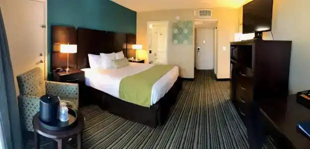 Best Western On The Bay Inn & Marina - 55