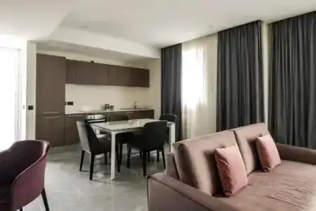 Sundown Court Leisure - 2