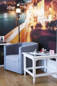 Ambra Boutique & Bistro - 10