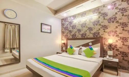 Treebo Trend Rockwell Plaza Karol Bagh - 26