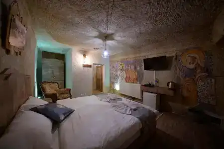 Adelya Cave - 5