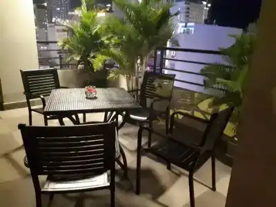 Maple Leaf & Apartment - 13