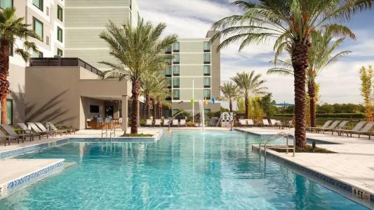 SpringHill Suites by Marriott Orlando at Millenia - 13