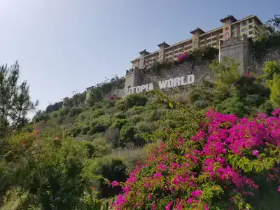 Utopia World - 27