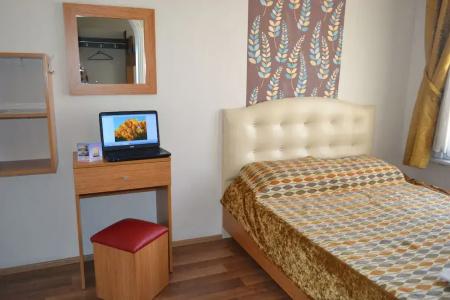 Second Home Hostel - 31