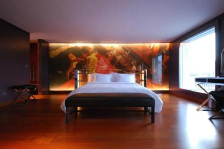 The Lucerne, Autograph Collection - 112