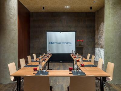H10 Marina Barcelona - 24