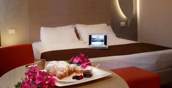 Colonne - Alihotels - 49