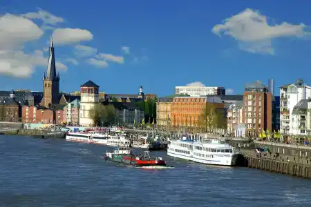 National Düsseldorf (Superior) - 13