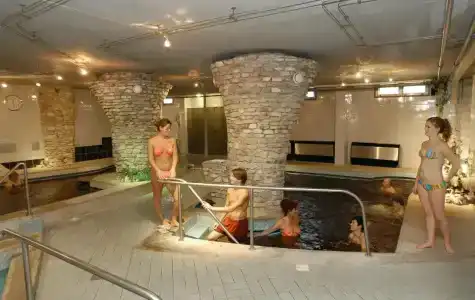 Mátyás Király Gyógy- és Wellness - 9