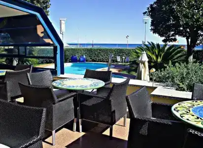 Garden Lido - 17
