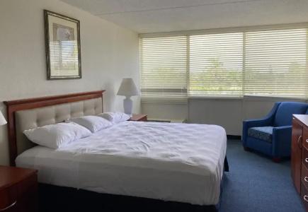Miami Gardens Inn & Suites - 76