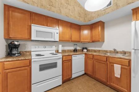 Grand Crowne by Capital Vacations - 48