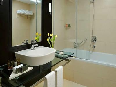 Mövenpick Jumeirah Lakes Towers Dubai - 57