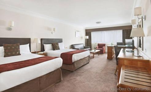 DoubleTree by Hilton Glasgow Central - 43