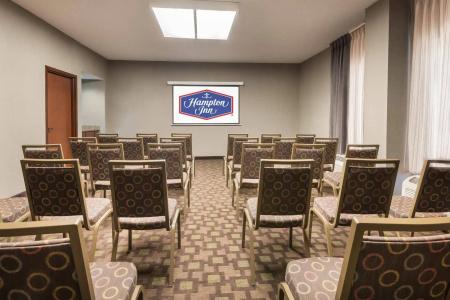 Hampton Inn Charlotte University Place - 13